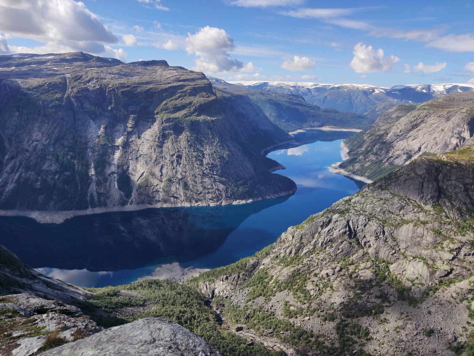 Overnattingstur til Trolltunga